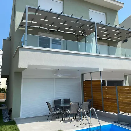 Villa New Luxury Near The Beach! Nea Iraklitsa